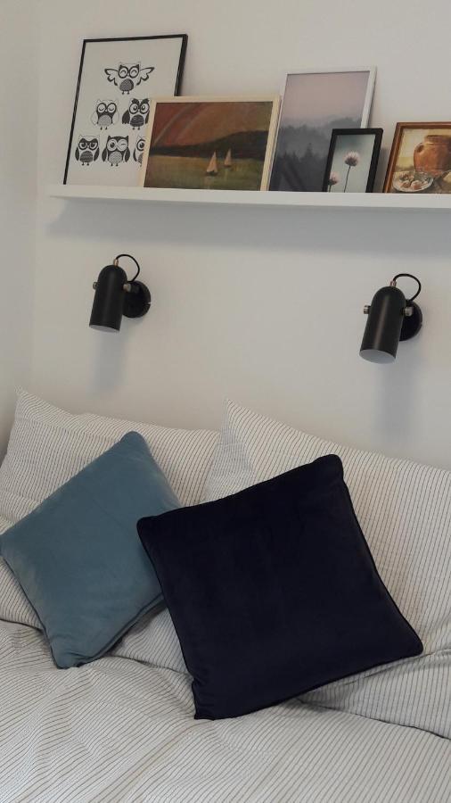 Liliom Apartment With Free Parking Space Budapest Bagian luar foto